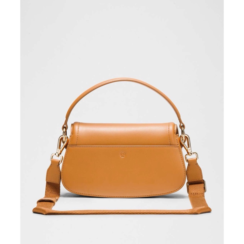 Lululemon Cactus Leather Alternative Mini Bag in Chestnut Brown - Picture 4 of 5